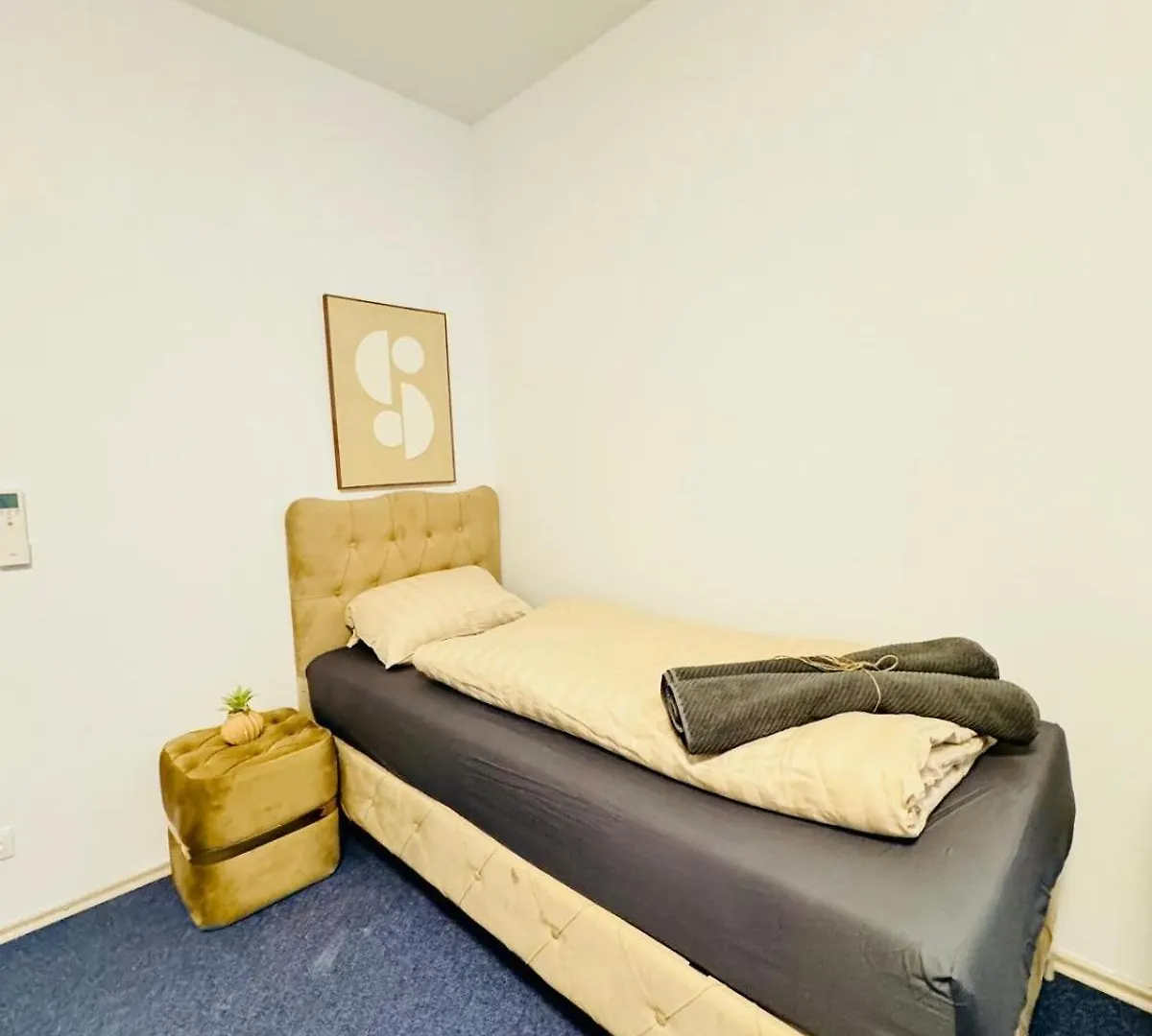 Bright Stay, 7Br Shared Apt Only 13Min To Belvedere Palace Vienna Apartment