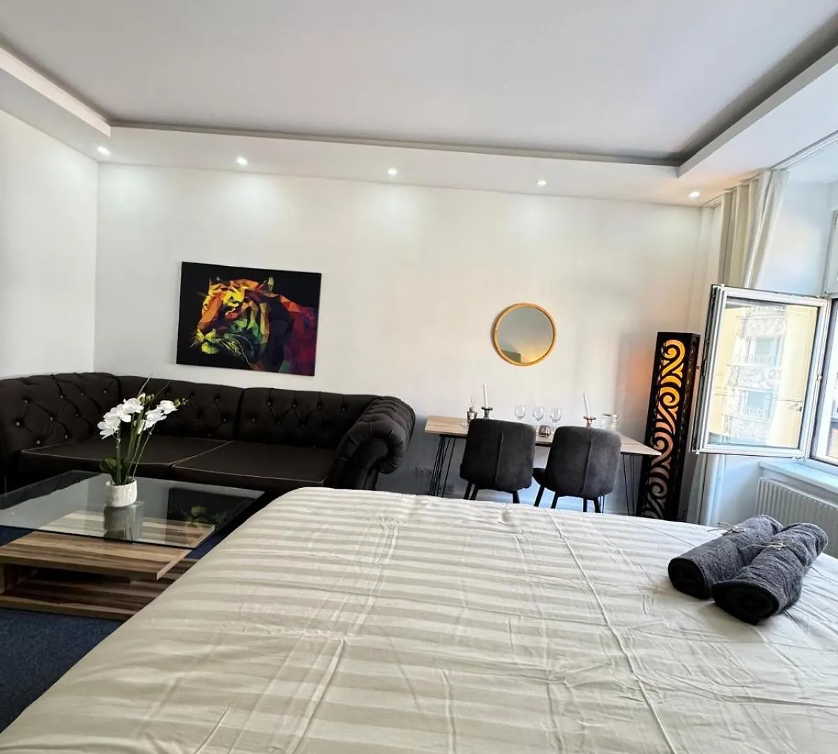 Bright Stay, 7Br Shared Apt Only 13Min To Belvedere Palace Vienna Apartment