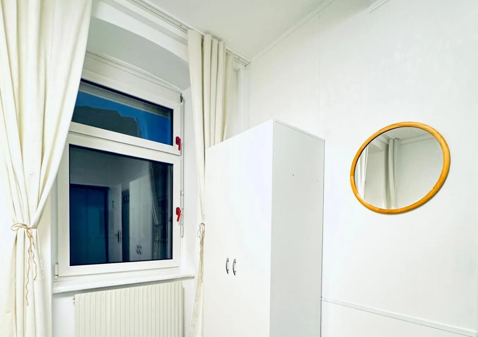 Bright Stay, 7Br Shared Apt Only 13Min To Belvedere Palace Vienna 0*,