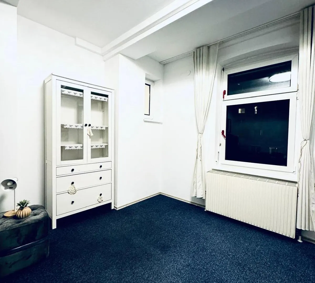 Bright Stay, 7Br Shared Apt Only 13Min To Belvedere Palace Vienna