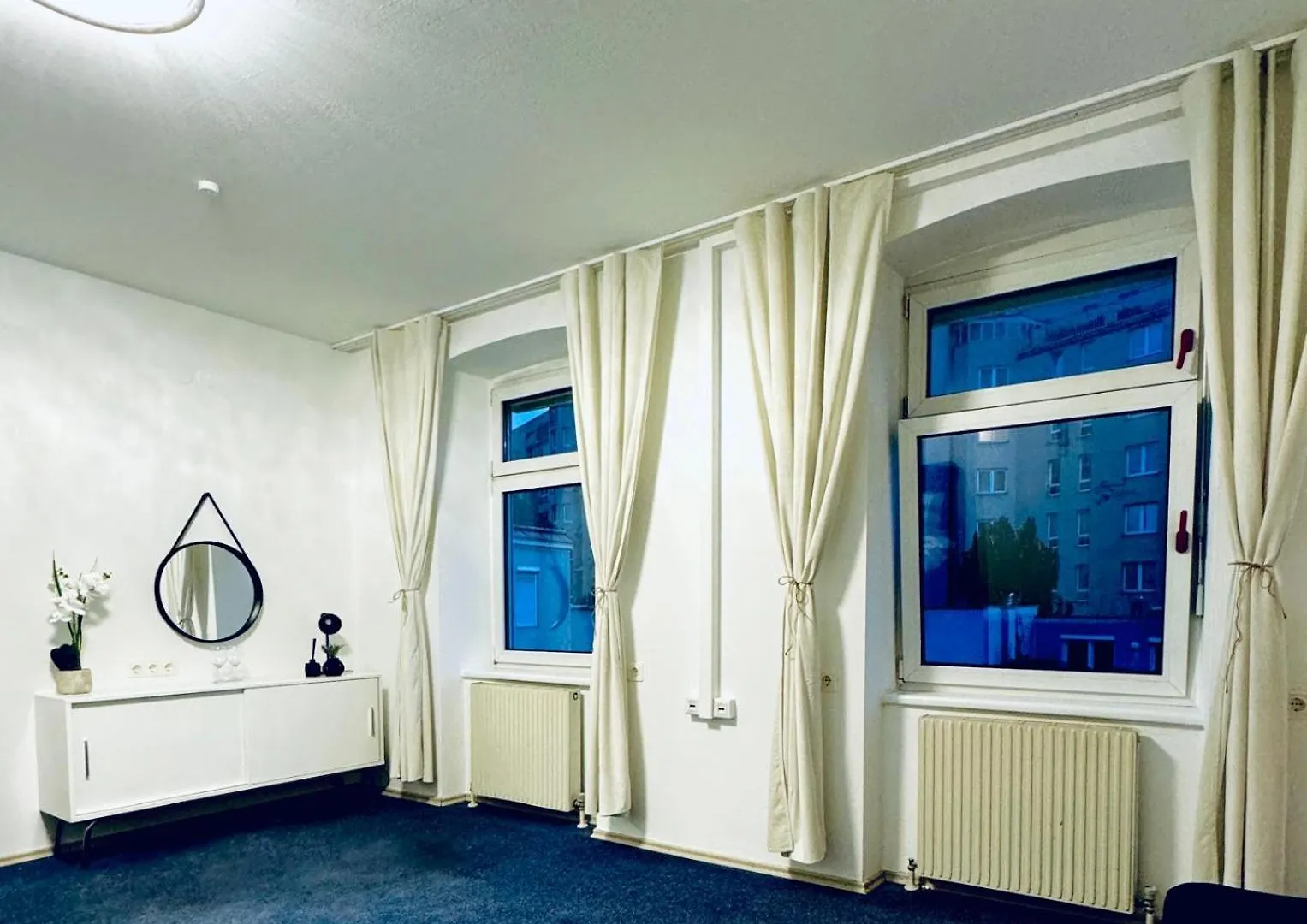 Bright Stay, 7Br Shared Apt Only 13Min To Belvedere Palace Vienna Apartment