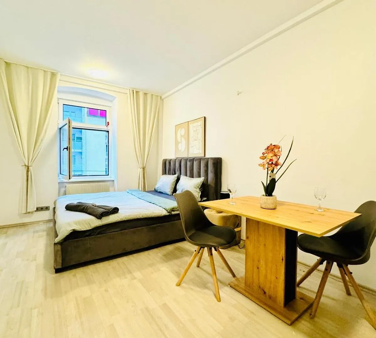Bright Stay, 7Br Shared Apt Only 13Min To Belvedere Palace Vienna