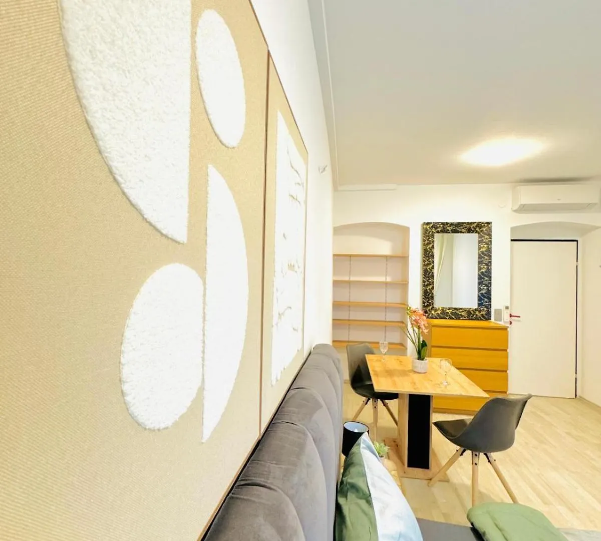 Apartment Bright Stay, 7Br Shared Apt Only 13Min To Belvedere Palace Vienna