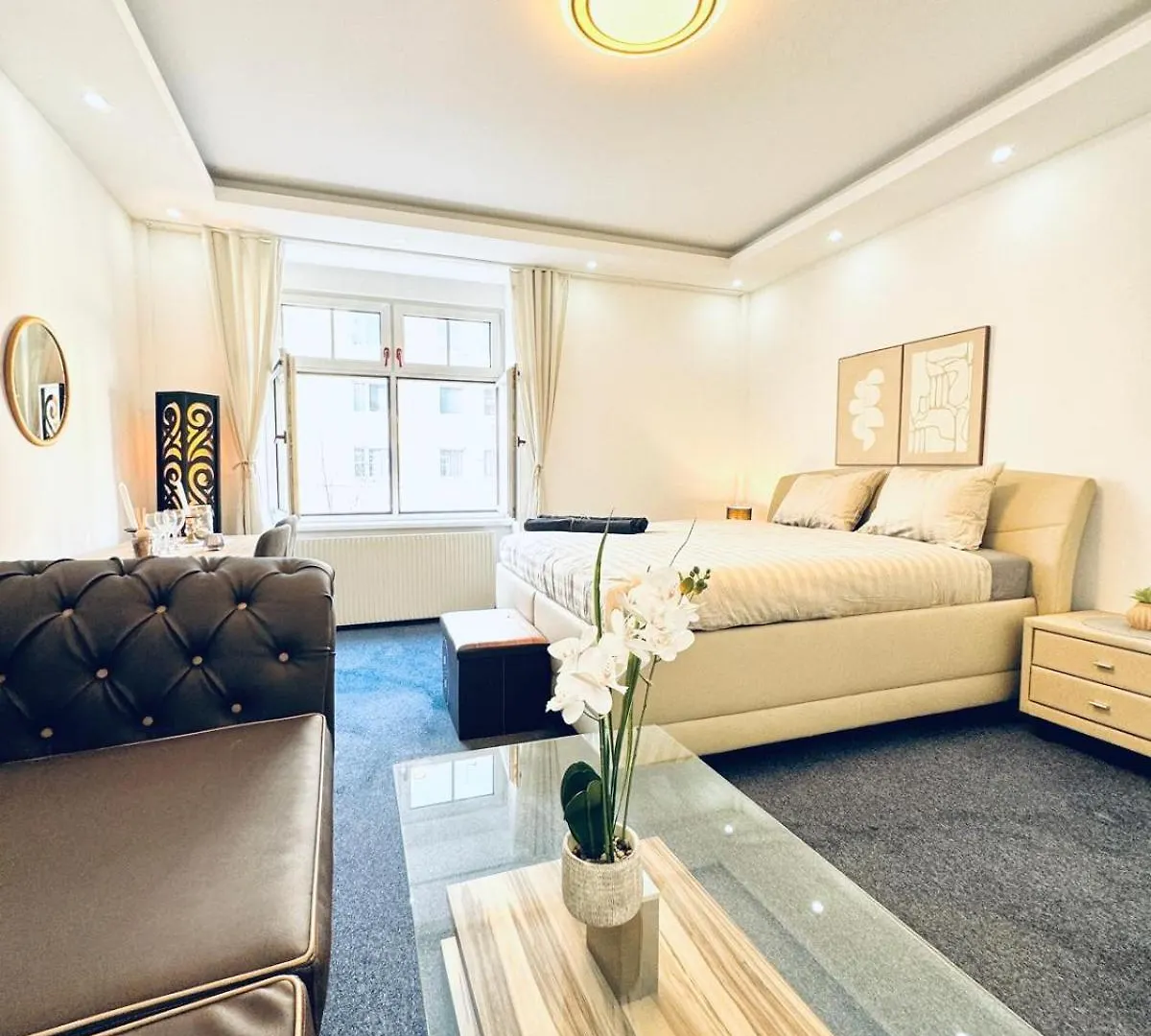 Apartment Bright Stay, 7Br Shared Apt Only 13Min To Belvedere Palace Vienna
